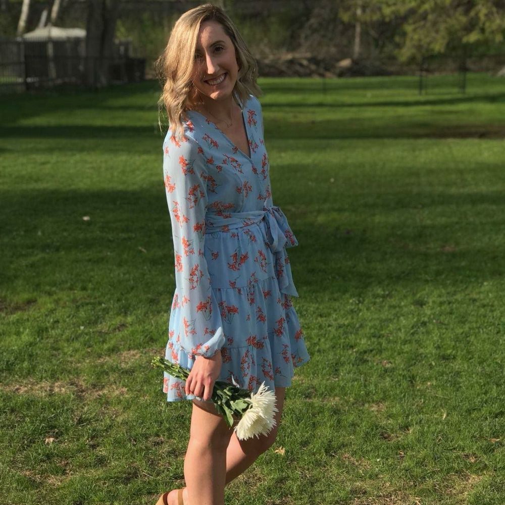 Meet your Posher, Elizabeth